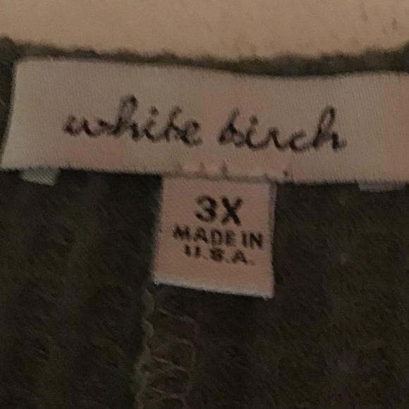 Ladie’s Olive Button Down sweater - Picture 2 of 5